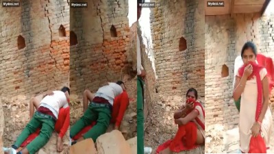 College Paiyan Gramathu Pen Pundaiyil Outdoor Fuck Seigiran