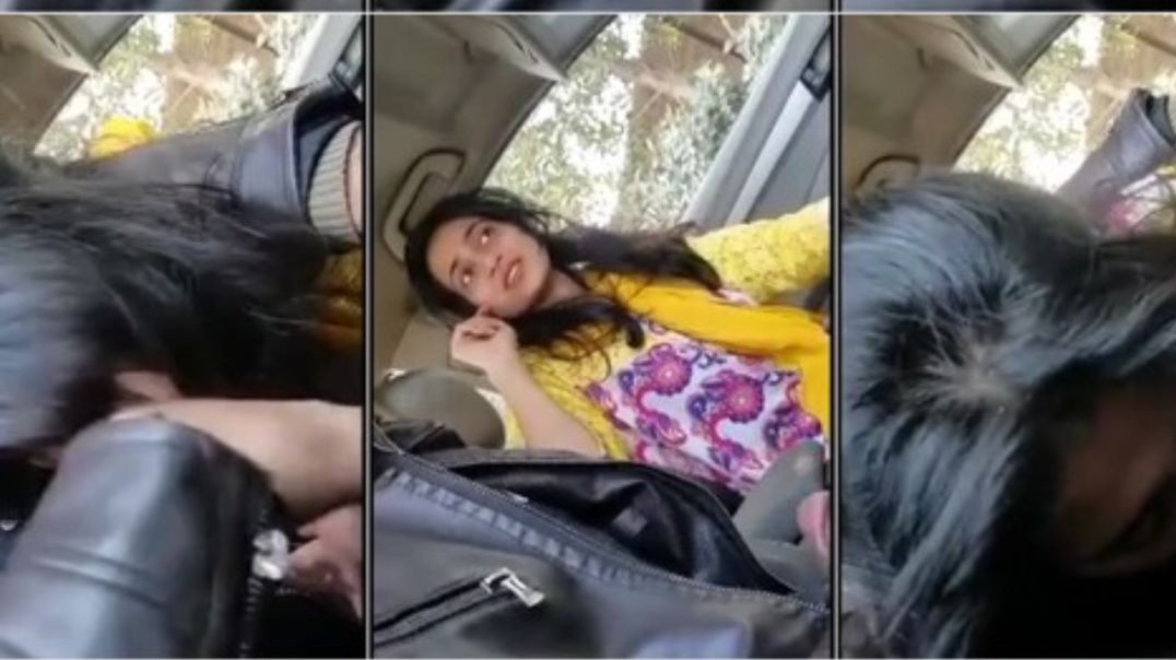 Insisting Blowjob Paki BF GF Door Car